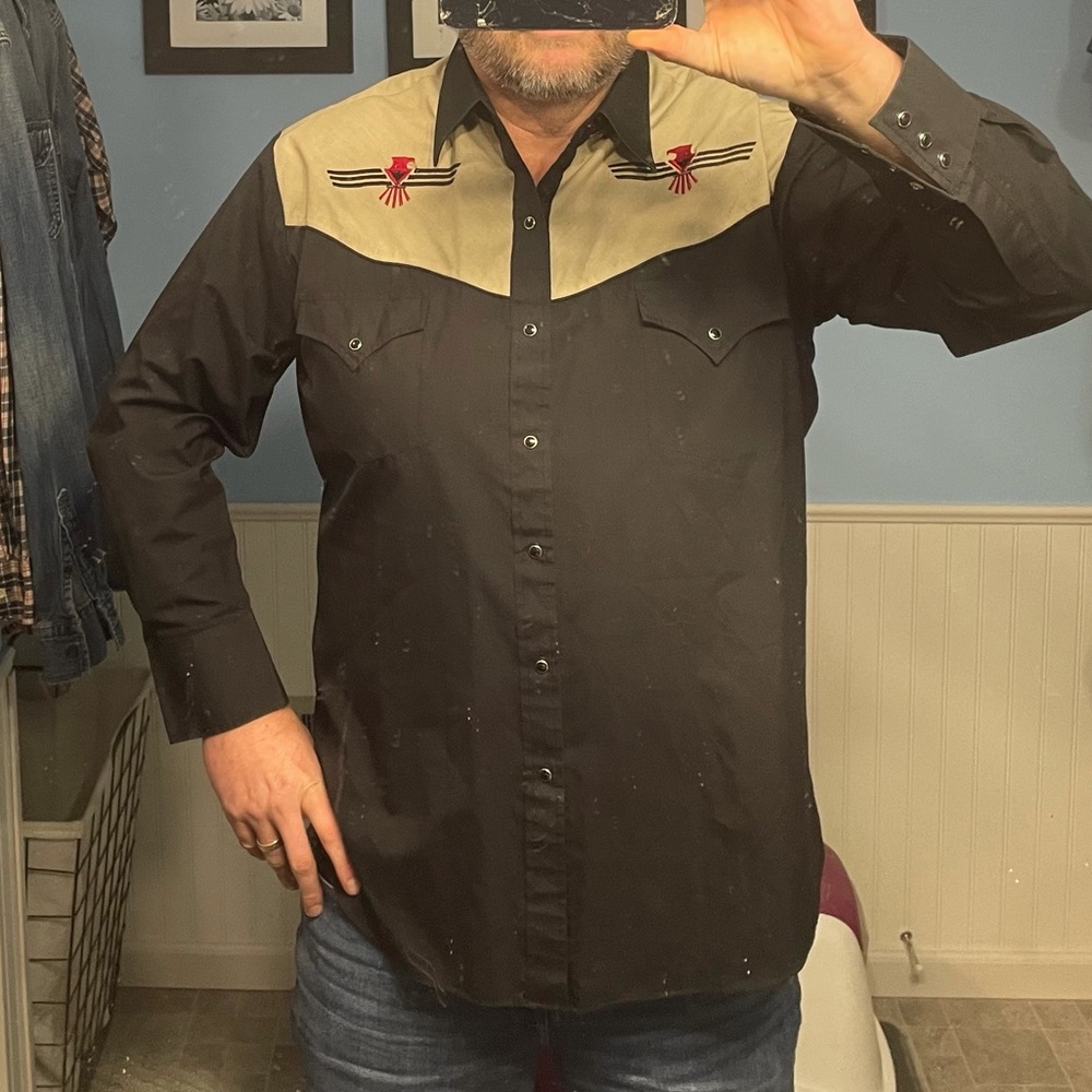 ELY XL cattleman snap button down NWOT great buttons